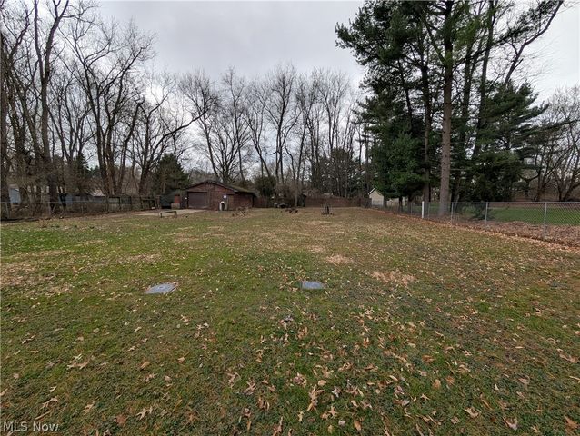 1294 Cherry Lane, Uniontown, OH 44685