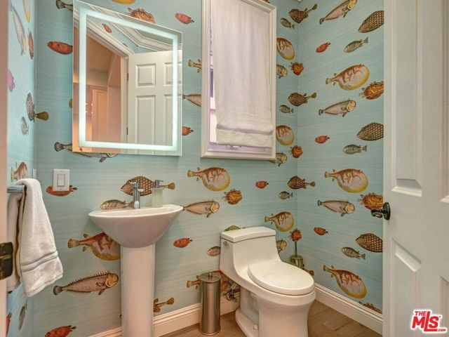 129 Channel Pointe Mall, Marina Del Rey, CA 90292