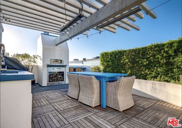 129 Channel Pointe Mall, Marina Del Rey, CA 90292