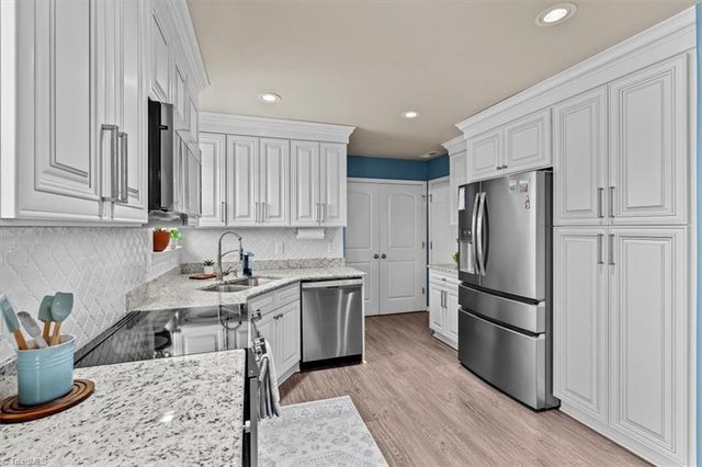 109 Florida Drive, Thomasville, NC 27360