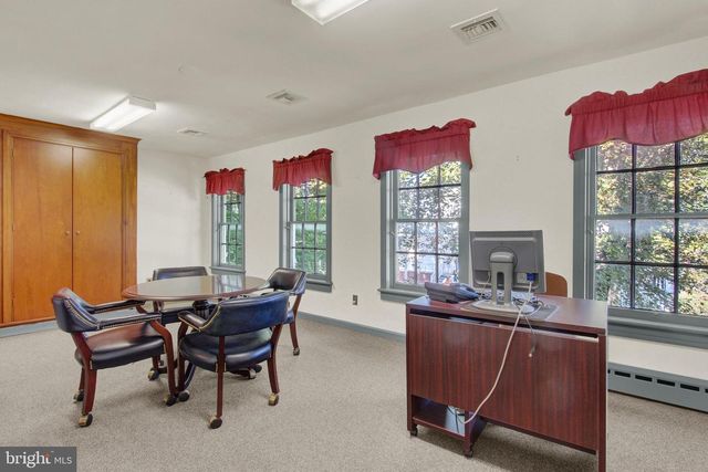 209 BROADWAY, Hanover, PA 17331