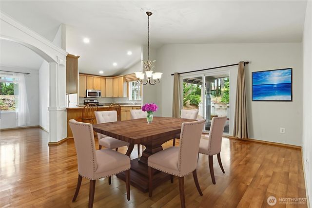 30 E Ballycastle Way, Shelton, WA 98584