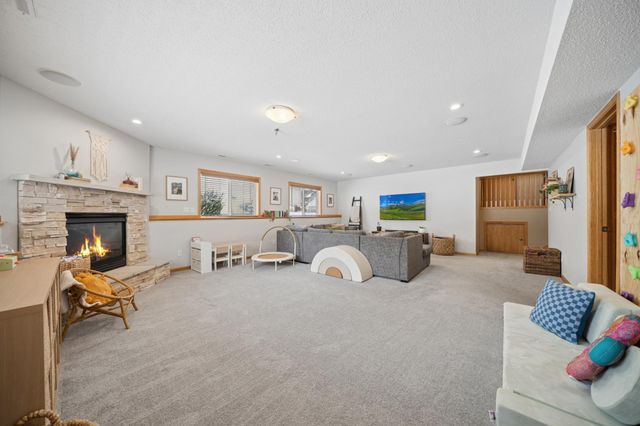 5336 Duvall Street NW, Rochester, MN 55901