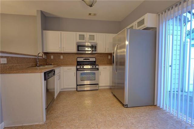 3283 Hidden Cove Circle, Peachtree Corners, GA 30092