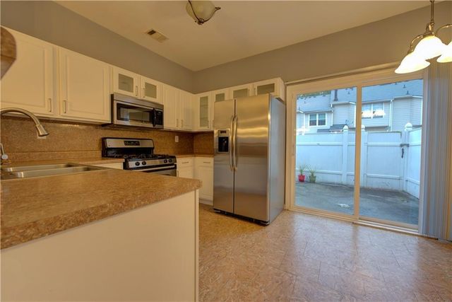 3283 Hidden Cove Circle, Peachtree Corners, GA 30092