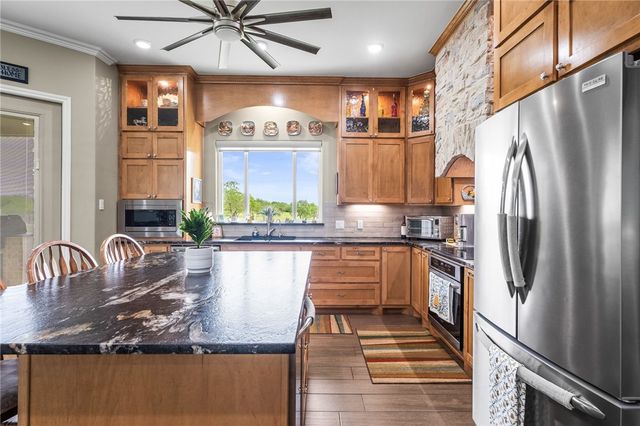 318 House Ave, Sandia, TX 78383