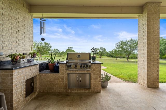 318 House Ave, Sandia, TX 78383