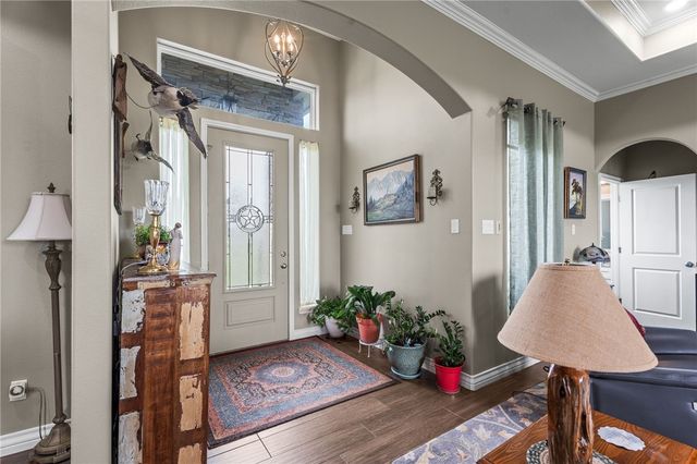 318 House Ave, Sandia, TX 78383