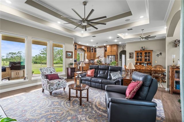 318 House Ave, Sandia, TX 78383