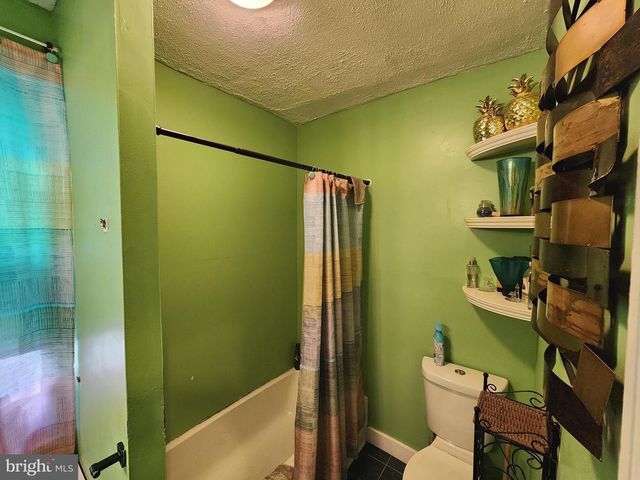 2502 W STERNER ST, Philadelphia, PA 19132