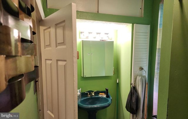 2502 W STERNER ST, Philadelphia, PA 19132