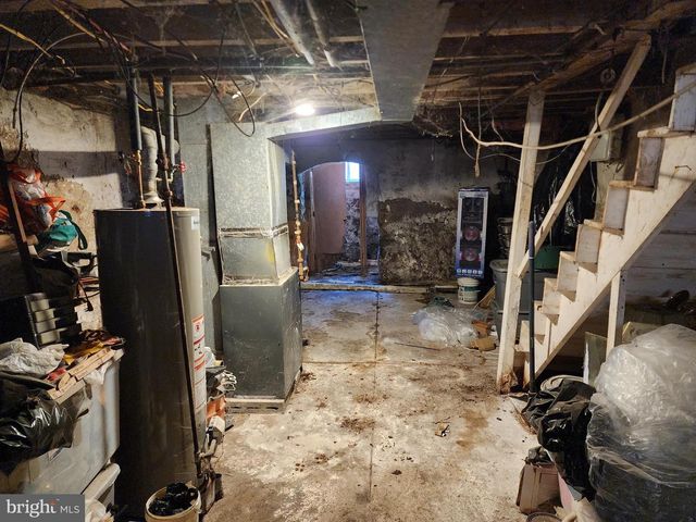 2502 W STERNER ST, Philadelphia, PA 19132