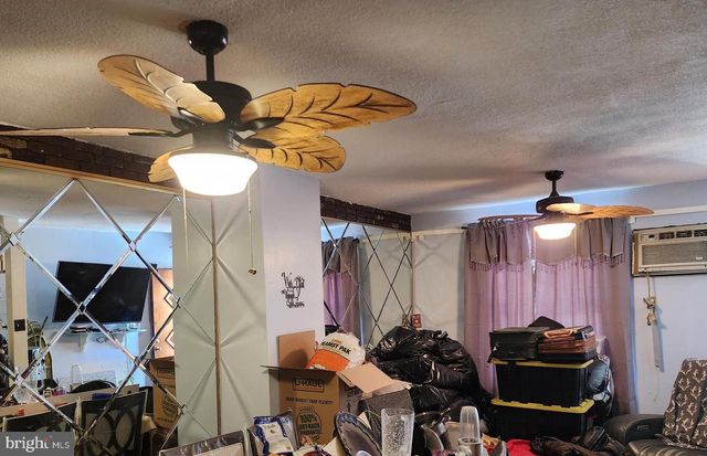 2502 W STERNER ST, Philadelphia, PA 19132