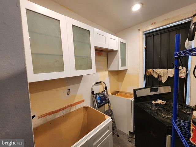 2502 W STERNER ST, Philadelphia, PA 19132