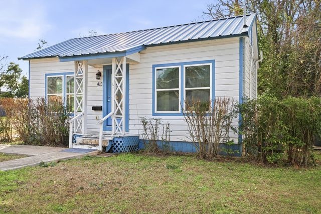 415 W Bluff Street, Woodville, TX 75979