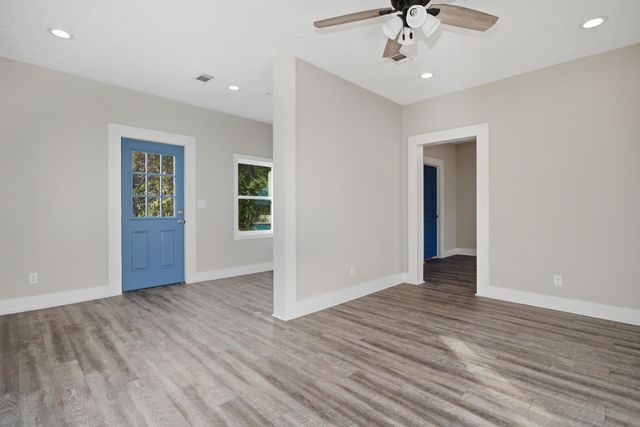 415 W Bluff Street, Woodville, TX 75979