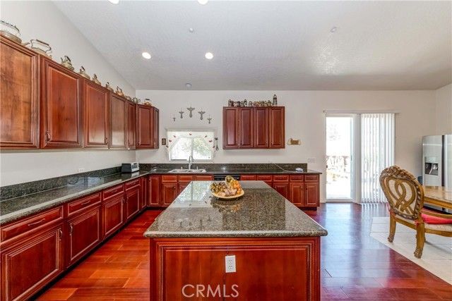 3789 Luna Road, Phelan, CA 92371