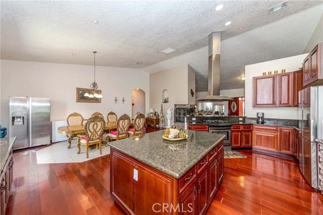 3789 Luna Road, Phelan, CA 92371