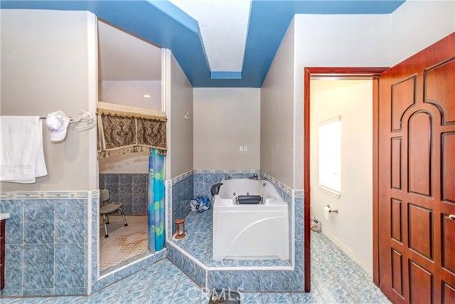 3789 Luna Road, Phelan, CA 92371