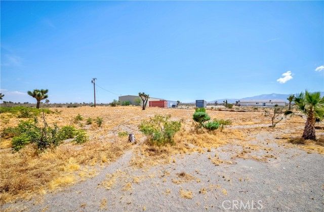 3789 Luna Road, Phelan, CA 92371