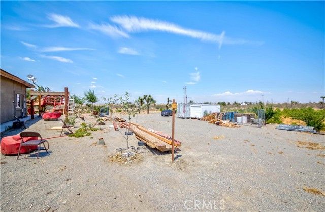 3789 Luna Road, Phelan, CA 92371