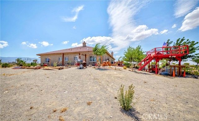 3789 Luna Road, Phelan, CA 92371