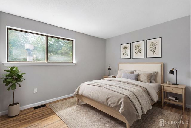 59 Bayberry Drive, Franklin, NJ 08873