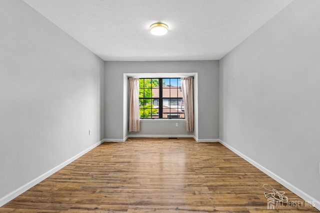 59 Bayberry Drive, Franklin, NJ 08873