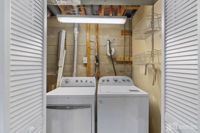 59 Bayberry Drive, Franklin, NJ 08873