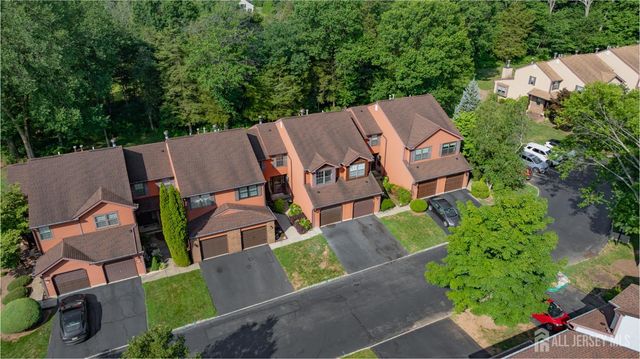 59 Bayberry Drive, Franklin, NJ 08873