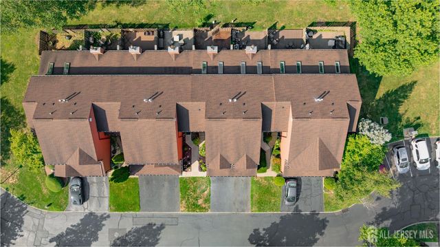 59 Bayberry Drive, Franklin, NJ 08873