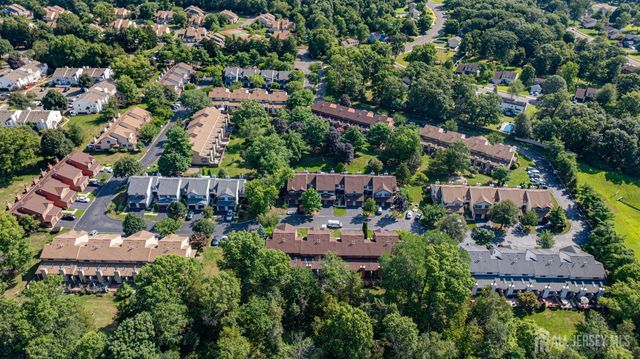 59 Bayberry Drive, Franklin, NJ 08873