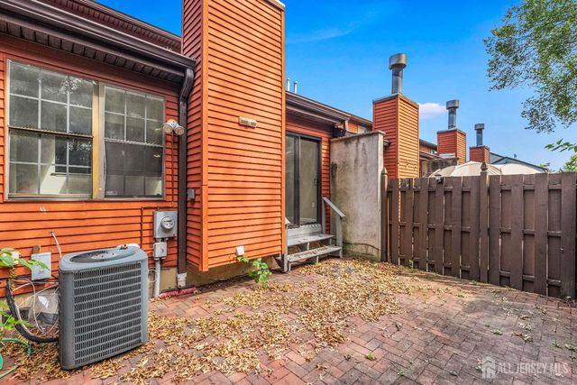 59 Bayberry Drive, Franklin, NJ 08873