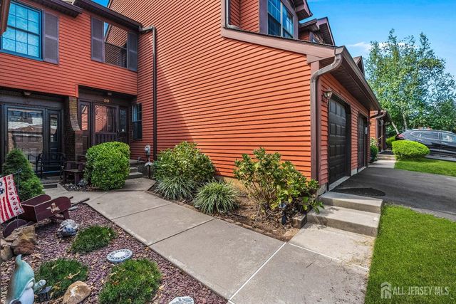 59 Bayberry Drive, Franklin, NJ 08873