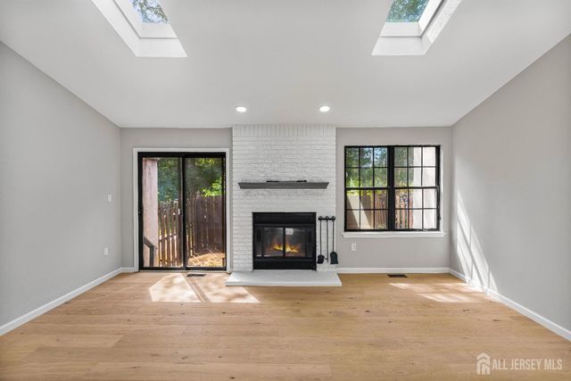 59 Bayberry Drive, Franklin, NJ 08873