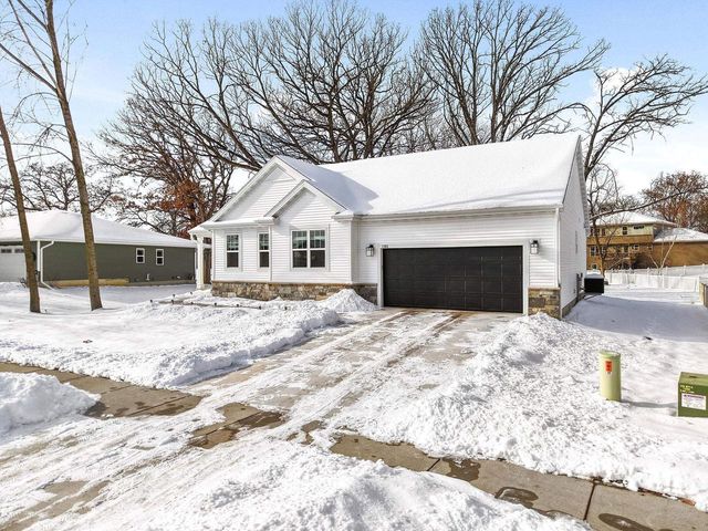 1182 O'Keeffe Avenue, Sun Prairie, WI 53590