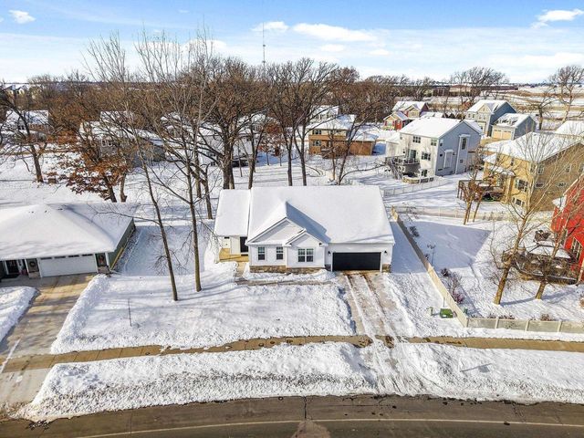 1182 O'Keeffe Avenue, Sun Prairie, WI 53590