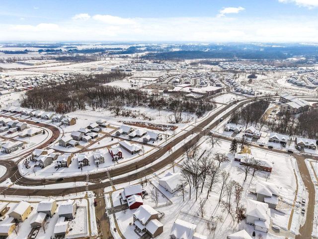 1182 O'Keeffe Avenue, Sun Prairie, WI 53590