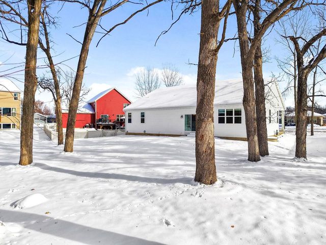 1182 O'Keeffe Avenue, Sun Prairie, WI 53590