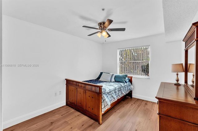 771 N Pine Island Rd 303, Plantation, FL 33324