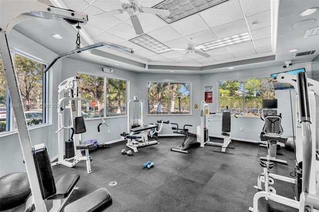 771 N Pine Island Rd 303, Plantation, FL 33324