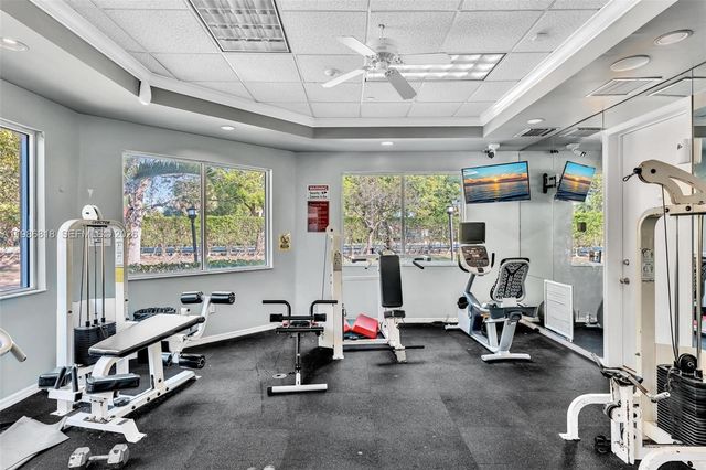 771 N Pine Island Rd 303, Plantation, FL 33324