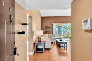 771 N Pine Island Rd 303, Plantation, FL 33324