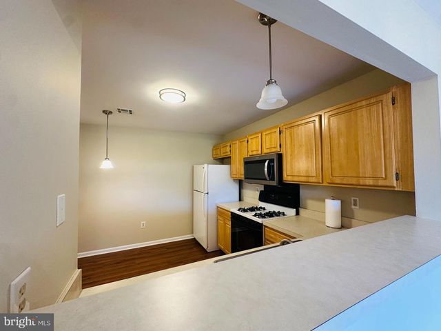 109 CARDINAL LN, Hummelstown, PA 17036