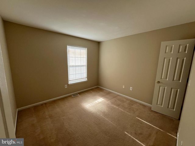 109 CARDINAL LN, Hummelstown, PA 17036