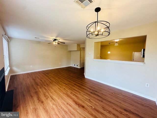 109 CARDINAL LN, Hummelstown, PA 17036