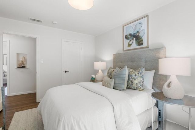 1621 Silver Avenue, Redwood City, CA 94061