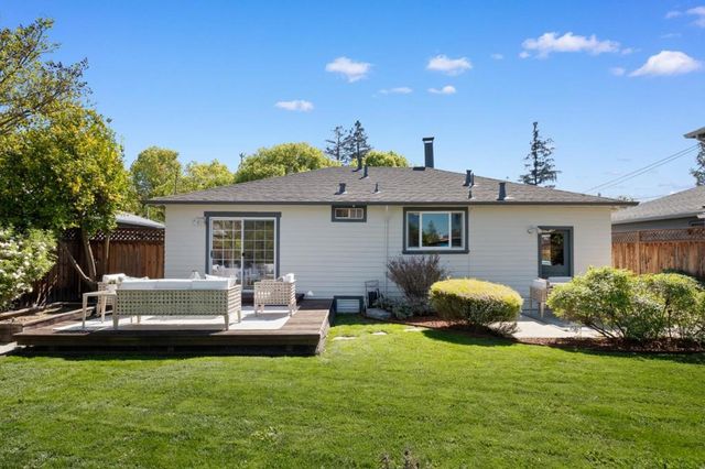 1621 Silver Avenue, Redwood City, CA 94061