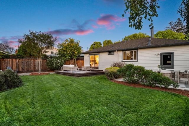 1621 Silver Avenue, Redwood City, CA 94061