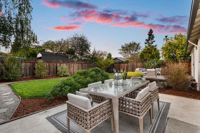 1621 Silver Avenue, Redwood City, CA 94061